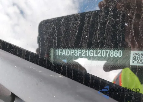 2016 Ford Focus Se z USA, uszkodzony, nr VIN 1FADP3F21GL207860